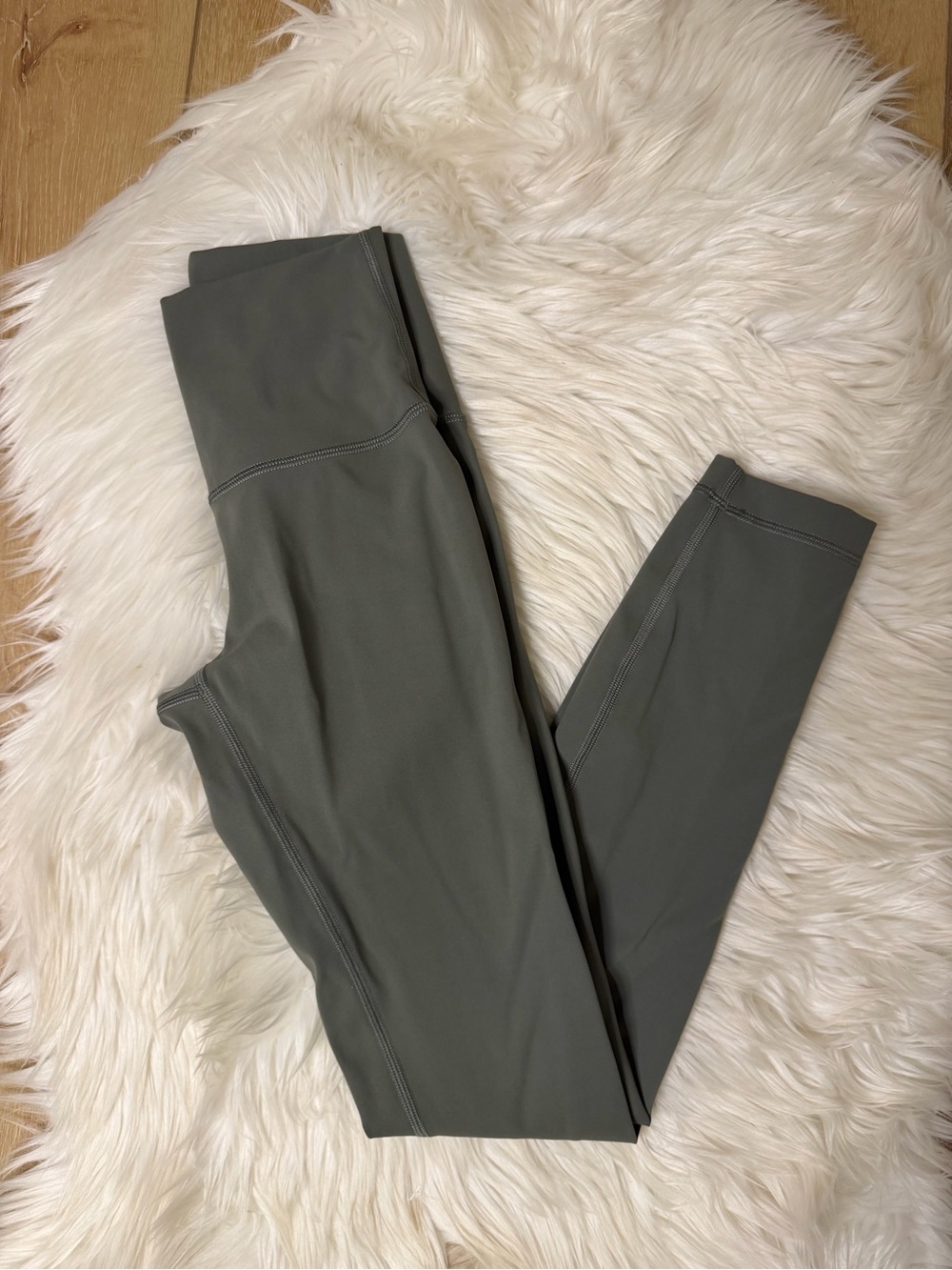 lululemon athletica High-Rise Wunder Train 25 inch Leggings in Sage Green Size 2